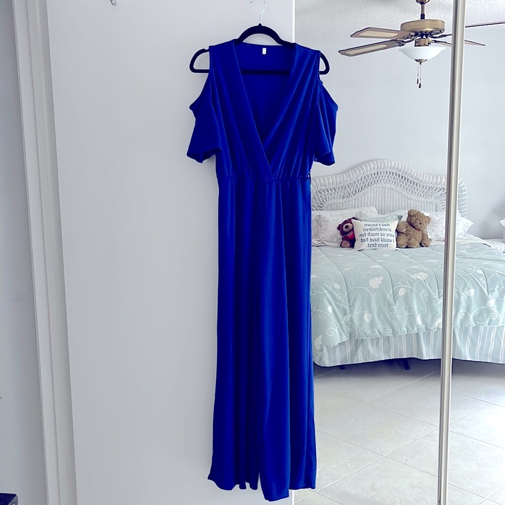 New Women’s Royal blue L cold shoulder jump suit,Stylish-dress it up or down.